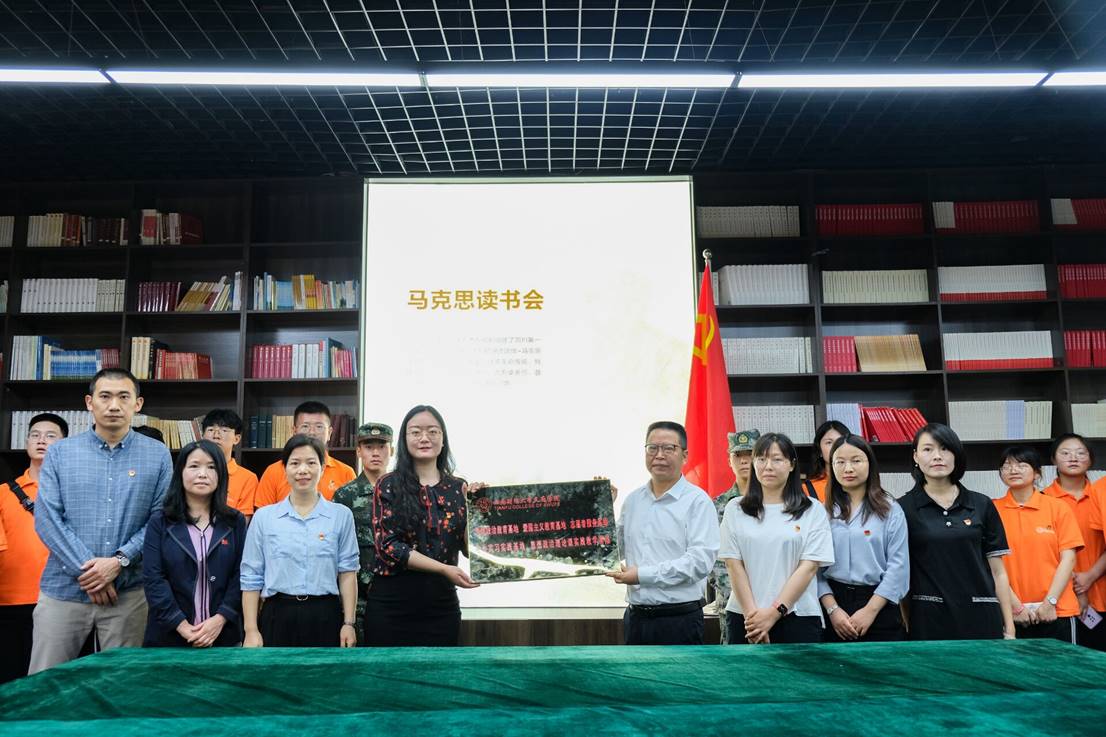 4962ABB04F703F88750D2513F61D99B6